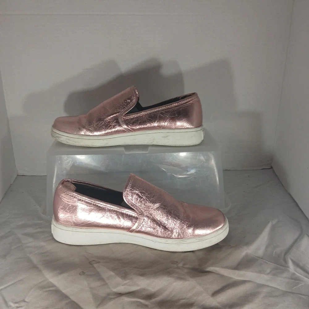 Calvin Klein Deva Sneakers Size 8 Rose Gold Metallic Leather‎ Slip On Streetwear